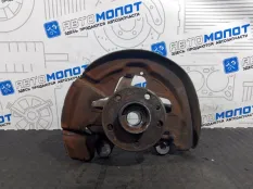 Кулак поворотный передний правый Volvo S60 FS45