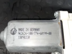 Моторчик стеклоподъемника задний левый Volkswagen