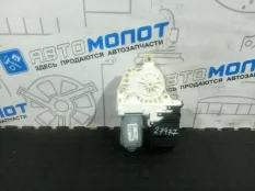 Моторчик стеклоподъемника задний правый Volkswagen