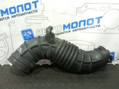 Патрубок воздушного фильтра Hyundai Grand Starex