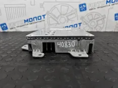 Усилитель звука Jaguar XE R-Dynamic X760 204PT