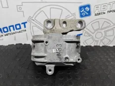 Подушка двигателя Volkswagen Golf 5K1 CAX 2012