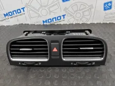 Дефлектор воздушный Volkswagen Golf 5K1 CAX 2012