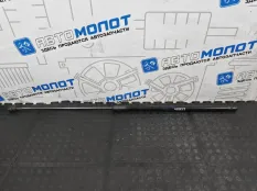 Амортизатор капота Volkswagen Golf 5K1 CAX 2012