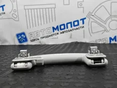 Ручка потолка Skoda Superb 3V5 DNF ПРОБЕГ 26897КМ.