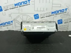 Блок управления магнитолой Audi Q5 8RB CDNC 2011