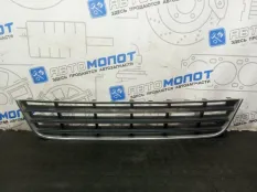 Решетка в бампер передняя Volkswagen Passat B6 CDA