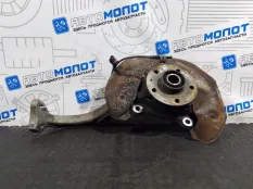 Кулак поворотный передний правый Audi A4 8K5 CDHB