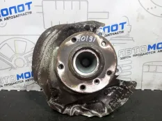 Кулак поворотный передний левый BMW 1-Series E87