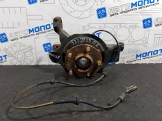 Кулак поворотный передний правый Nissan Teana J32