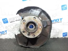 Цапфа задняя левая BMW 1-Series F20 N13B16A 2012