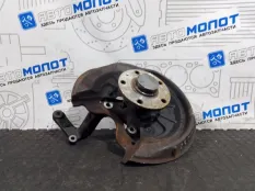 Цапфа задняя правая Audi A3 8PA BVY