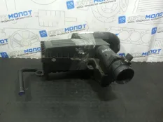 Корпус воздушного фильтра Volkswagen Scirocco 137