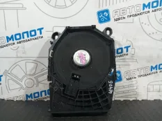 Сабвуфер правый BMW X1 E84 N46B20BD 2010