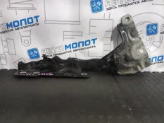 Петля капота Jaguar XE R-Dynamic X760 204PT 2020
