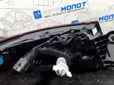 Фонарь задний правый Jaguar XE R-Dynamic X760