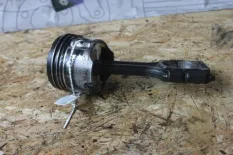 Поршень с шатуном SsangYong Rexton I GAB 665.935