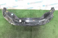 Рамка радиатора Volvo V70 III BW