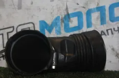 Патрубок воздушного фильтра Peugeot 2008 5F01