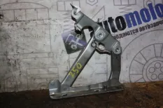 Петля капота Mercedes-Benz CLS-Class C219