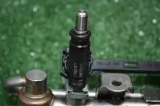 Форсунка топливная Audi A4 III 4F2 ALT
