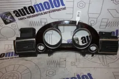 Накладка на панель приборов Audi A8 II 4E2
