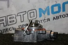 Насос вакуумный Audi A4 IV 4F2 BDX