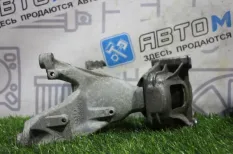 Опора ДВС Audi A4 IV 8K2 8K5 B8 CDH CDHB
