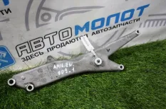 Кронштейн ролика-натяжителя руч. ремня Volvo S80