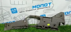 Кронштейн крыла правый Smart Fortwo W450
