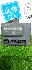 Блок управления дверьми задний правый Audi A6 4F2