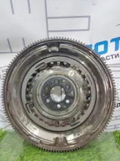 Маховик Audi Volkswagen Golf Plus Jetta Passat