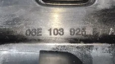 Крышка двигателя декоративная Audi A4 4 A6 3 4F2