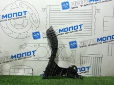 Кронштейн заднего бампера задний правый Volvo XC60