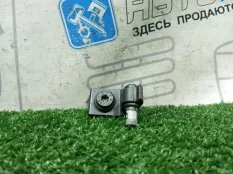 Петля двери передняя левая Audi Q5 8R CDN