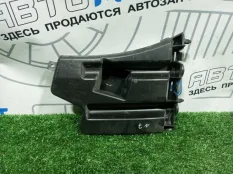 Крепление бампера переднее правое Volvo V60 B4164T