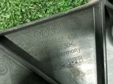 Крепление бампера заднее правое Audi A4 B8 CDH