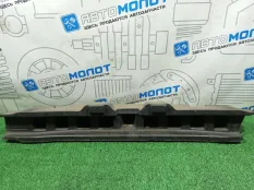 Наполнитель переднего бампера Volkswagen Tiguan