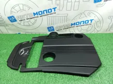 Крышка двигателя декоративная Mercedes-Benz