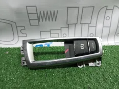 Кнопка стояночного тормоза BMW 5-Series F11