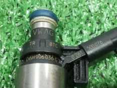 Форсунка топливная Volkswagen Tiguan 5N1 CCZ