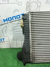 Интеркулер Volkswagen Tiguan 5N1 CAW