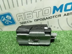 Блок управления Audi A4 8K5 CDH
