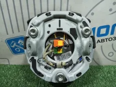 Подушка безопасности в руль Audi A4 B8 CDH