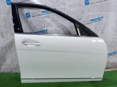 Дверь передняя правая Mercedes-Benz C-Class W204