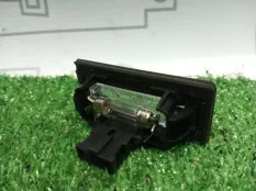 Подсветка номера Audi A4 B8 CDH
