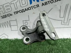 Петля двери Volvo V60 B4164T
