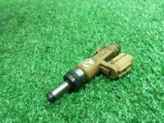 Форсунка топливная Toyota Land Cruiser 200 1UR-FE