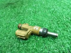 Форсунка топливная Toyota Land Cruiser 200 1UR-FE