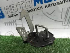 Замок капота BMW 5-Series F11 N20B20B